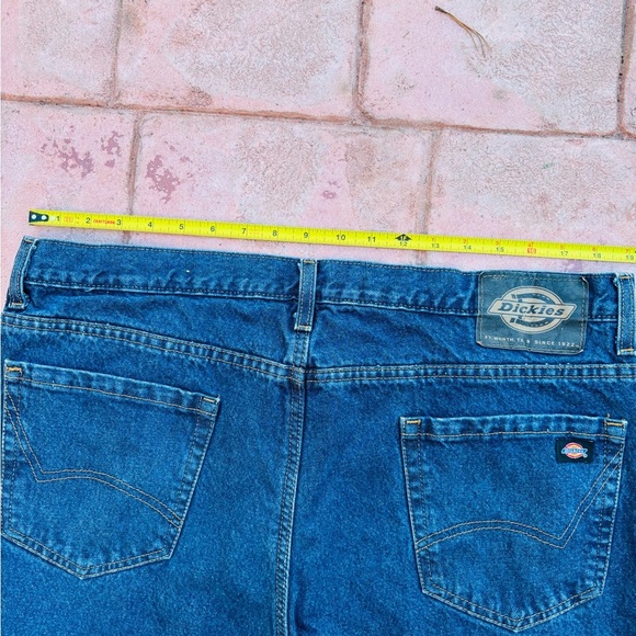 Dickies Men's Relaxed Fit Blue Jeans since 1922 size 36 *30 - Picture 2 of 8